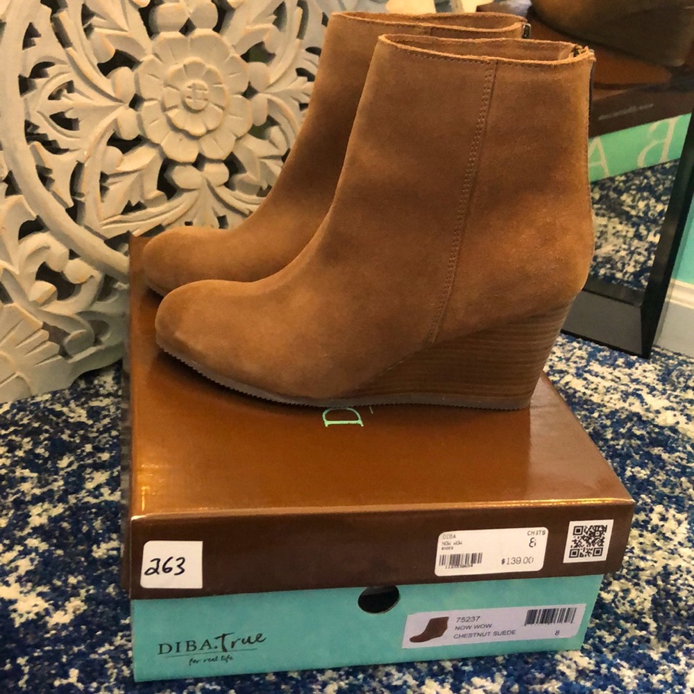 Diba True Now Wow Ankle Booties (Chestnut Suede)